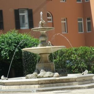 Meet your Posher, Alaena